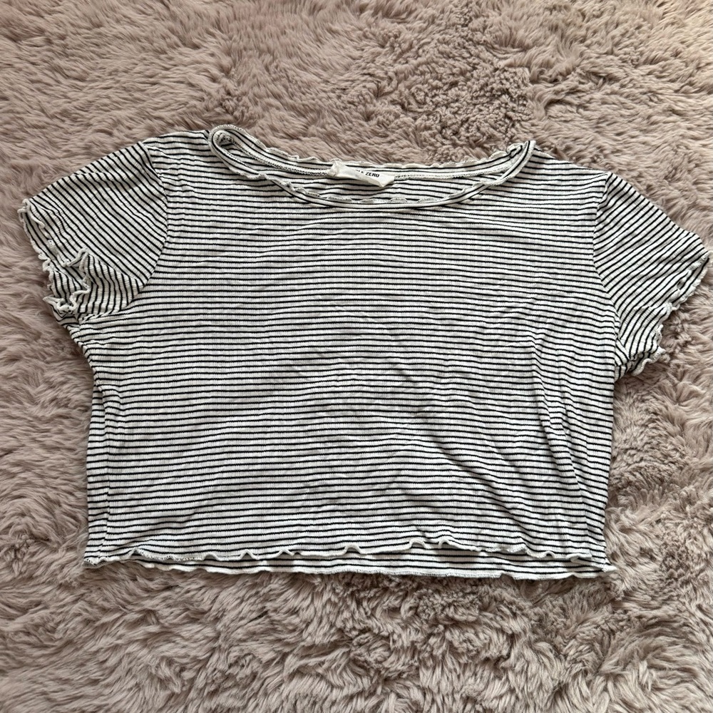 Double Zero Black and White Fitted Crop Tee